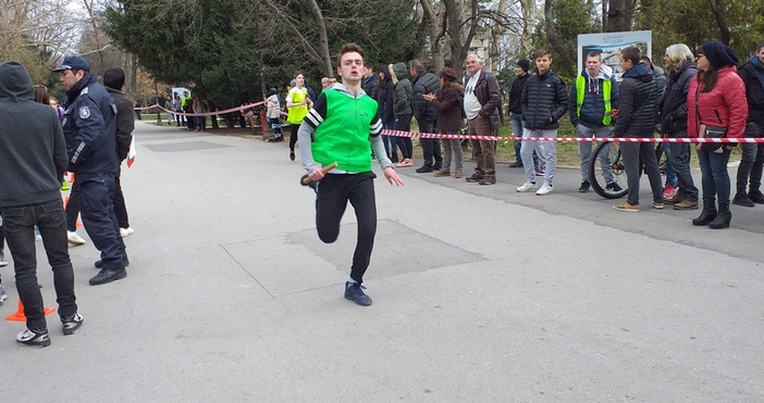 Известни са призьорите в 56 ото издание на щафетната лекоатлетическа обиколка