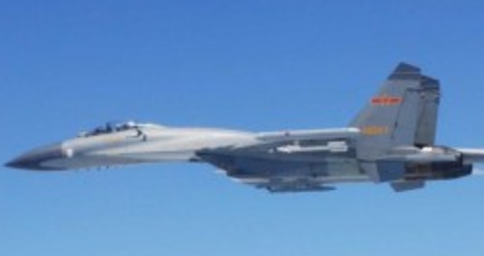 Изображение radiobg.co.ukИзтребител Су-27 на руските сили за противовъздушна отбрана е