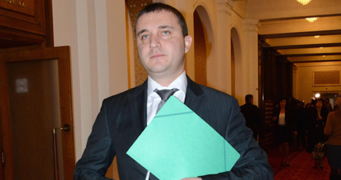 Снимка БулфотоМинистърът на финансите Владислав Горанов съобщи по време на парламентарния контрол