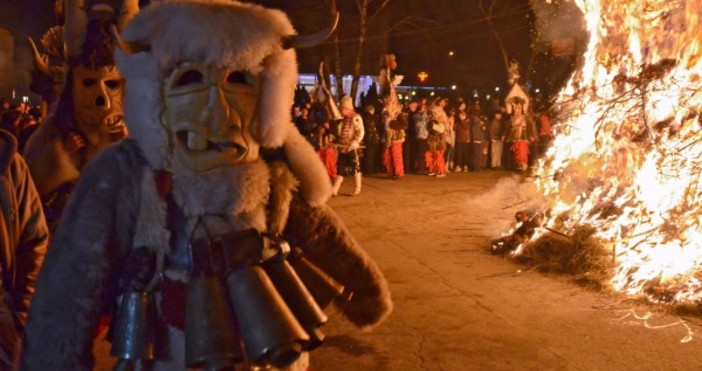 Снимка Булфото архивЗаради традицията за палене на огньове на християнския
