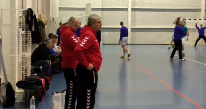 Хандбалистите на Локомотив Варна записаха 67 ата си поредна победа Те