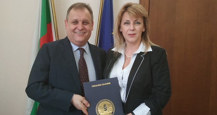 Председателят на Върховния административен съд Георги Чолаков подписа днес акта