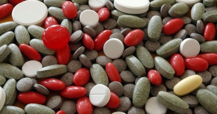 Снимка БулфотоНерегламентирана продажба на лекарства пренасяни от неквалифицирани хора с