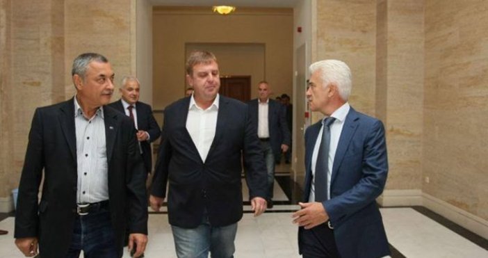 ВМРО и Атака отправиха съвместен призив за единно явяване на