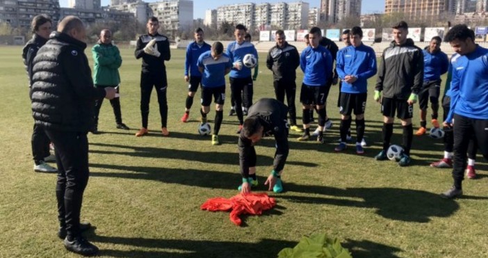 Отборът на Черно море започна подготовка за първия мач от