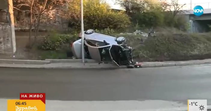 Кадър Нова твОколо 5 20 тази сутрин кола се е обърнала