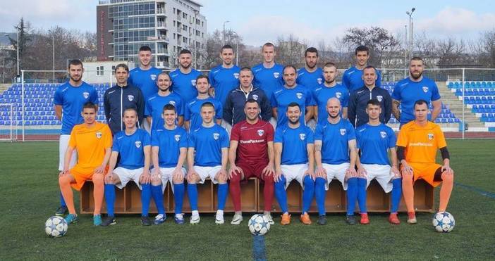 Отборите на Калиакра и Спартак играят при 0 0 първото полувреме