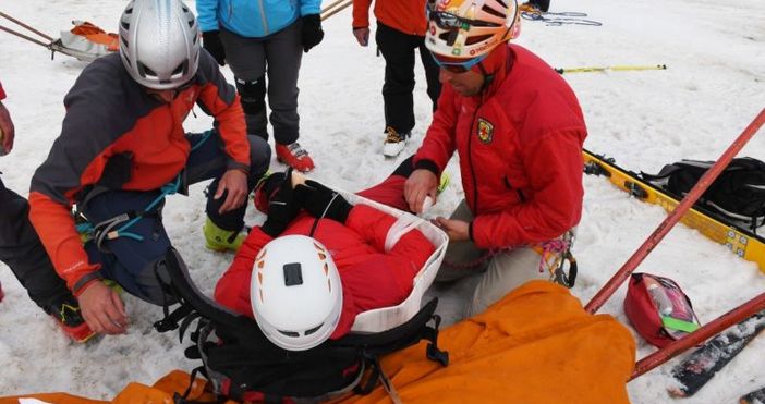 Екипи на Планинската спасителна служба са транспортирали 50-годишен мъж със