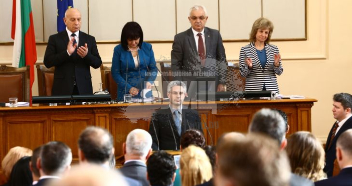 Снимки БлицСтанислав Стоянов положи клетва като депутат от Парламентарната група