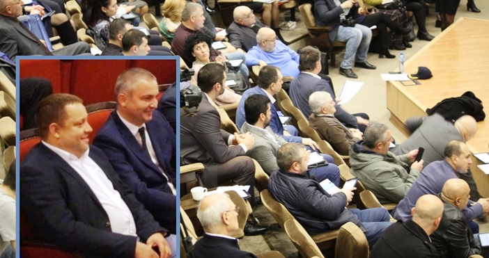 Веселин Златков, Petel.bgОбщинският съвет във Варна гласува рекордния бюджет на