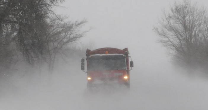 Снимка Булфото, архивМайски сняг изненада шофьорите в Смолянско и тази