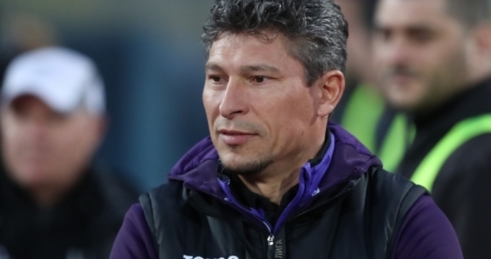 Почти сигурният нов национален селекционер Красимир Балъков е поканил в