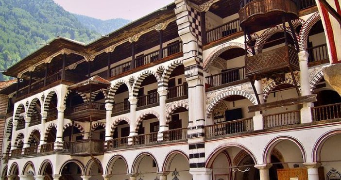 Избирателната секция в която ще упражнят вота си в неделя