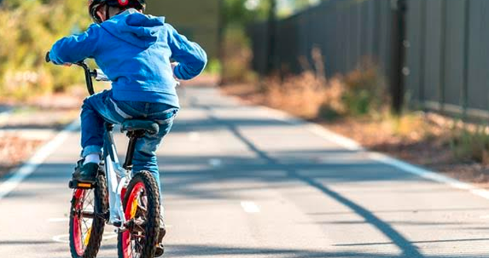 Карането на колело е широко популярна форма на отдих сред