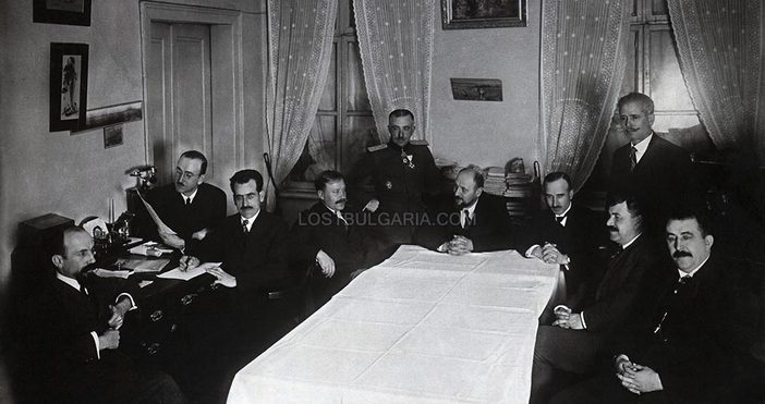 Деветоюнски преврат е държавен преврат в България, извършен през нощта на 8 срещу 9 юни 1923 г.
