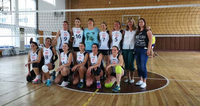 Волейболистките на Варна спечелиха международния турнир за ветерани, който се