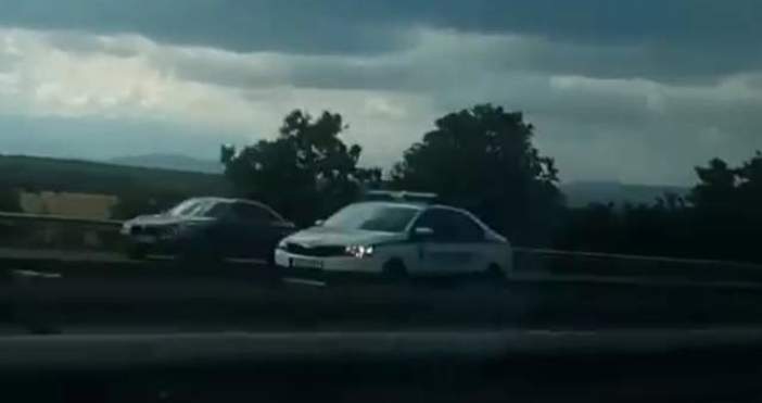 Стотици патрулки са изпълнили трасето на магистрала Тракия сигнализираха притеснени