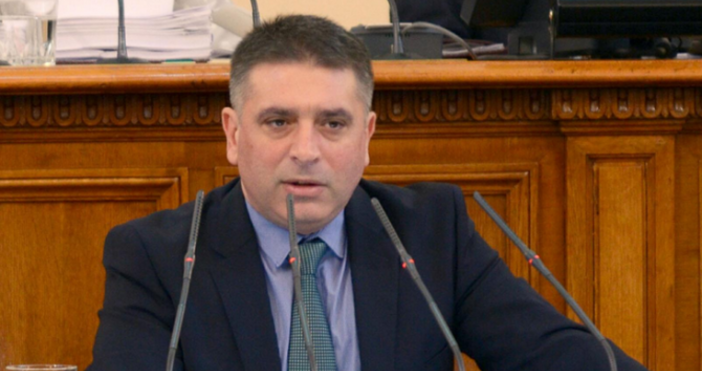 Снимка БулфотоПравосъдният министър Данаил Кирилов ще подаде оставка ако Механизмът за сътрудничество и