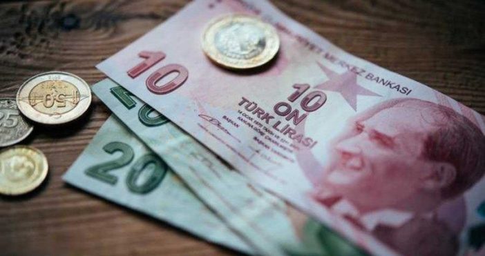 Митничари задържаха близо 200 000 турски лири на МП Лесово