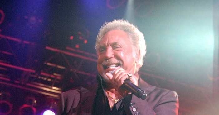 Легендата Том Джонс ще направи концерта си в Пловдив в