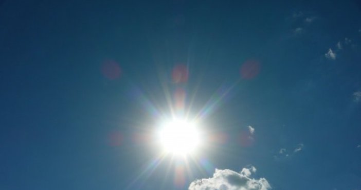 Максимална температура 35 6 градуса на сянка е измерена към 15 00