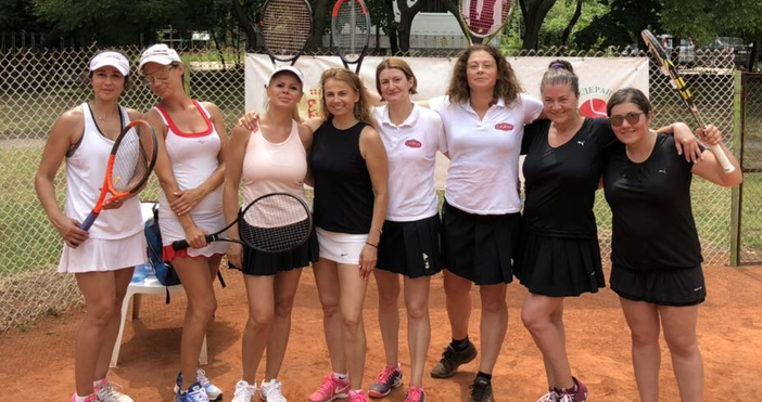 Варненците Светломира Желязкова и Емо Николов триумфираха в XI тенис