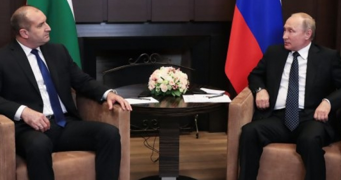 Държавният глава Румен Радев поздрави президента Владимир Путин по случай 140 годишнината от установяването на