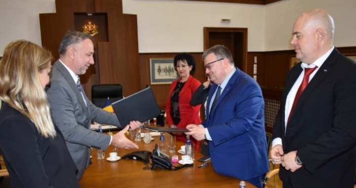 Главните прокурори на България и Румъния подписаха Споразумение за сътрудничество.