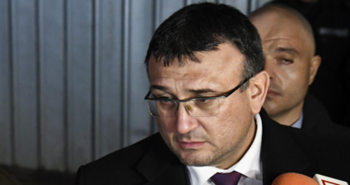 Министърът на вътрешните работи Младен Маринов смята, че извънредният труд,