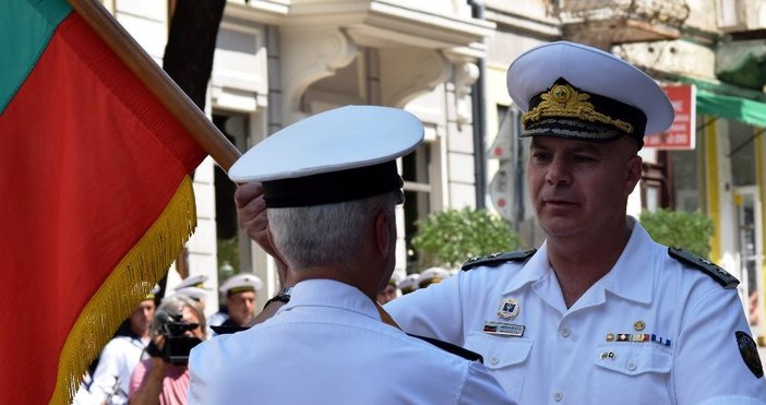снимка ВМС Командващият българските Военноморски сили контраадмирал Кирил Михайлов днес празнува