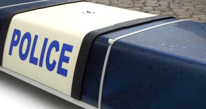 Към 16 00 часа вчера на улица в Пловдив полицаи спрели