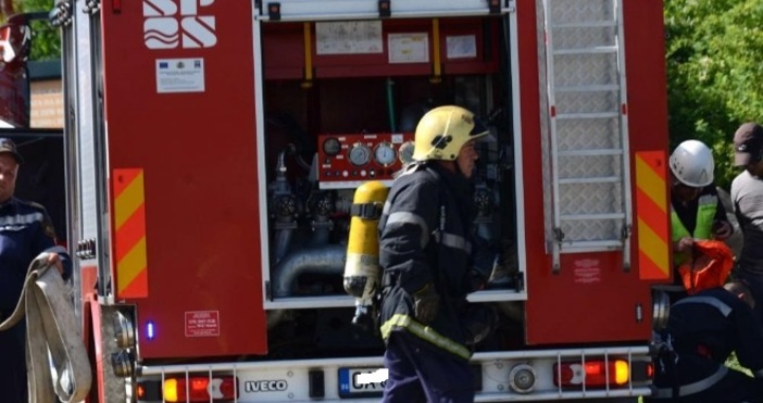 Кадър Канал 3250 човека са били евакуирани заради пожар в