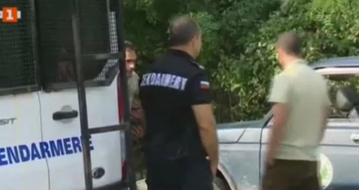 Кадър: БНТСлед продължително преследване и стрелба Мартин Трифонов беше задържан