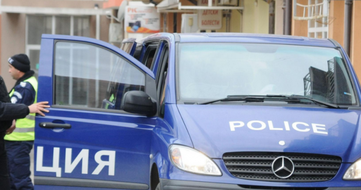 Снимка БулфотоМъж наръга жена в Петрич  Инцидентът стана днес около обяд