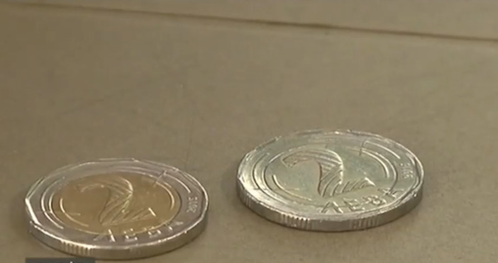 Жена от Варна получи като ресто в автобус фалшива монета