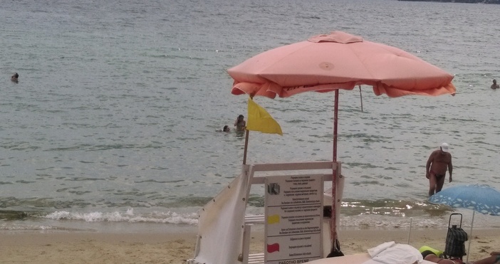 По малко спасители ще има на плажа във Варна и в