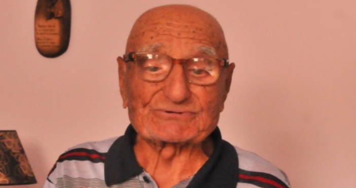 Снимка БулфотоПожелания за здраве и дълголетие отправи днес 104-годишният Стефан Цонев към