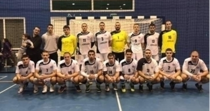 Хандбалистите на  Спартак завършиха трети на традиционния турнир Тодор Хънков
