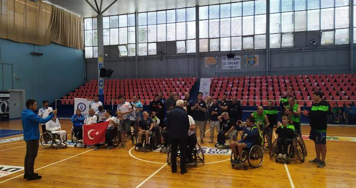 Снимка Народен Спорт Отборът на Вегас Александрос от Гърция спечели 8 ия