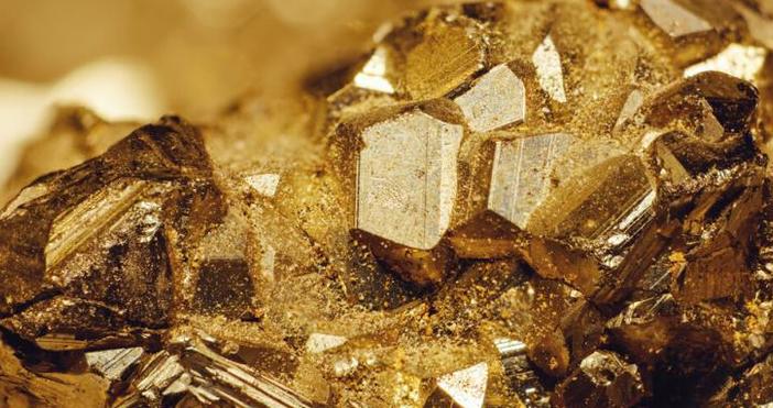 Намериха 13 тона злато в дома на бивш китайски кмет