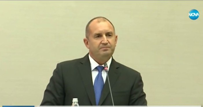 Нова твКоментарът му дойде на форум 30 години от промяната