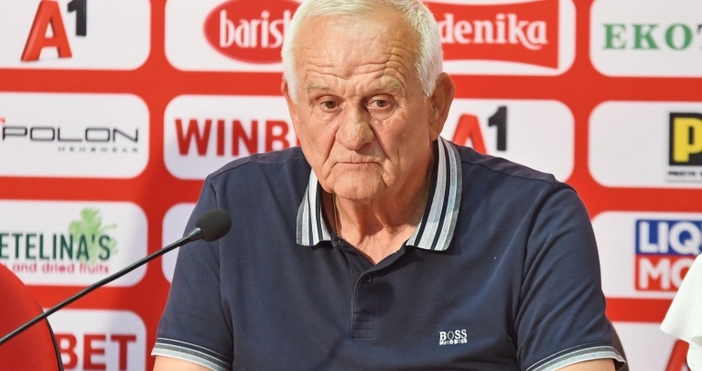 Люпко Петрович напусна ЦСКА съобщи официалният сайт на клуба Сърбинът иска