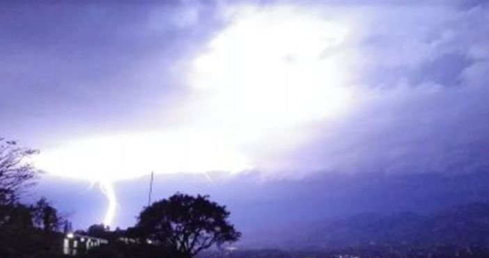 За утре е обявен жълт код за валежи от дъжд