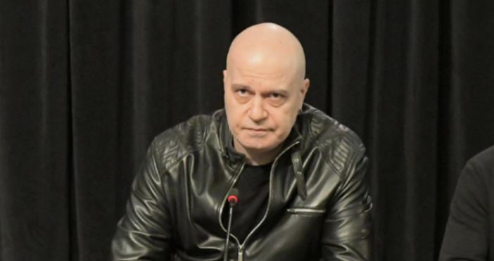 Шоуменът Слави Трифонов учредява политическия си проект днес Очаква се