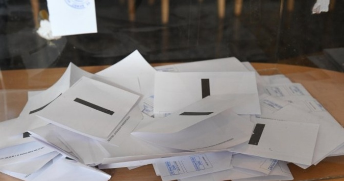 Бюлетините за предстоящите местни избори на 27 октомври във Варна