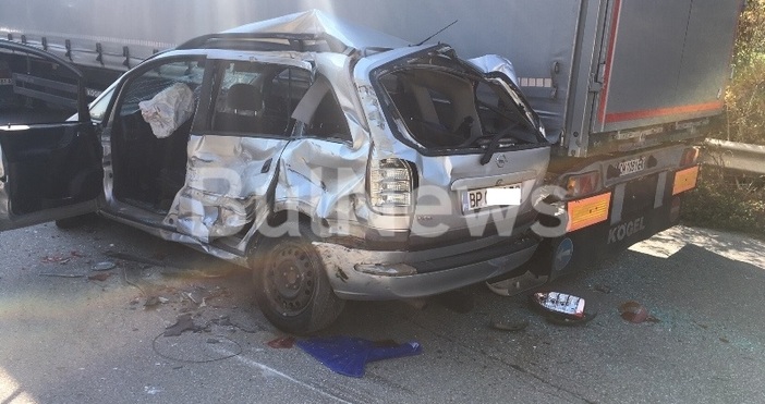 Снимка  BulNews bgТежка катастрофа е затворила международен път Е 79 между Враца и