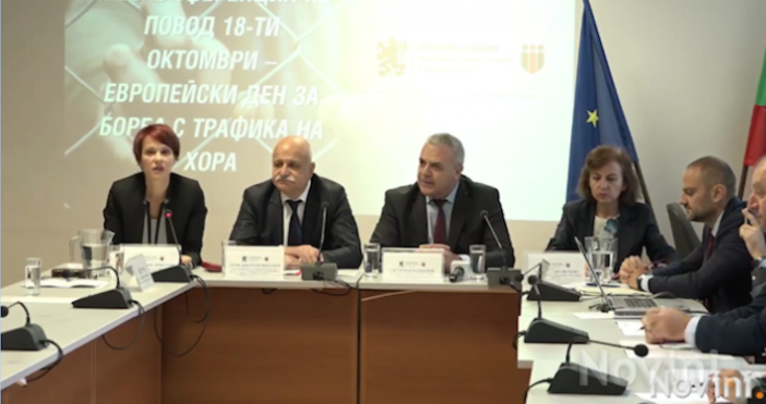 Снимка фейсбукТелевизионната репортерка Деси Цонева посрещна на бял свят второто