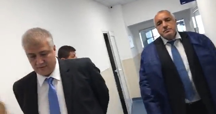 Премиерът Бойко Борисов посети Клиниката по изгаряния и пластична хирургия