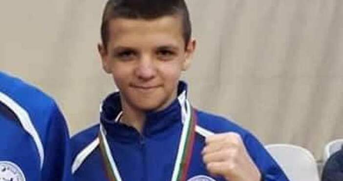 Иван Добромиров Тодоров е на четиринадесет години Той е възпитаник