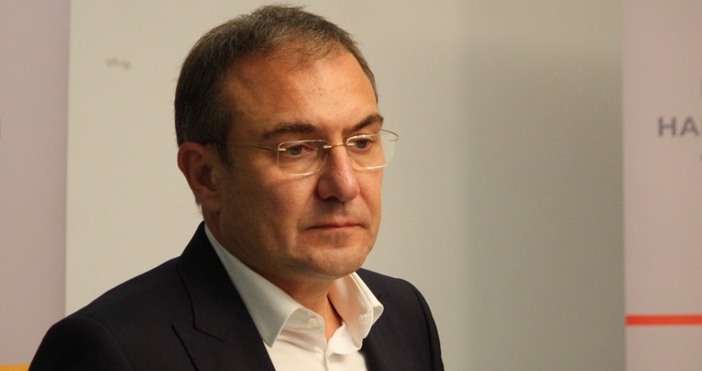 Председателят на Градския съвет на БСП във Варна Борислав Гуцанов